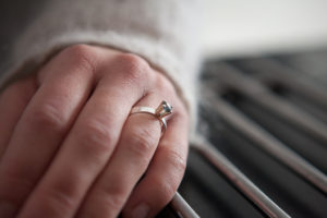 Moesmycken.se - Handgjorda ringar, halsband och örhängen - Ringen Ami