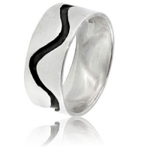 Moesmycken.se - Handgjorda ringar, halsband och örhängen - Ring Svarta vågor